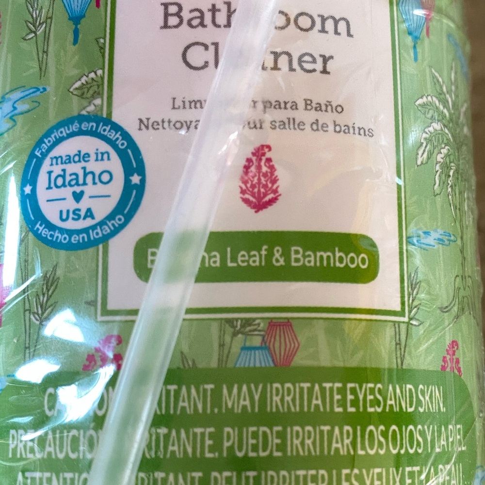 Scentsy Bathroom Cleaner (Banana Leaf & Bamboo) - Picture 2 of 2